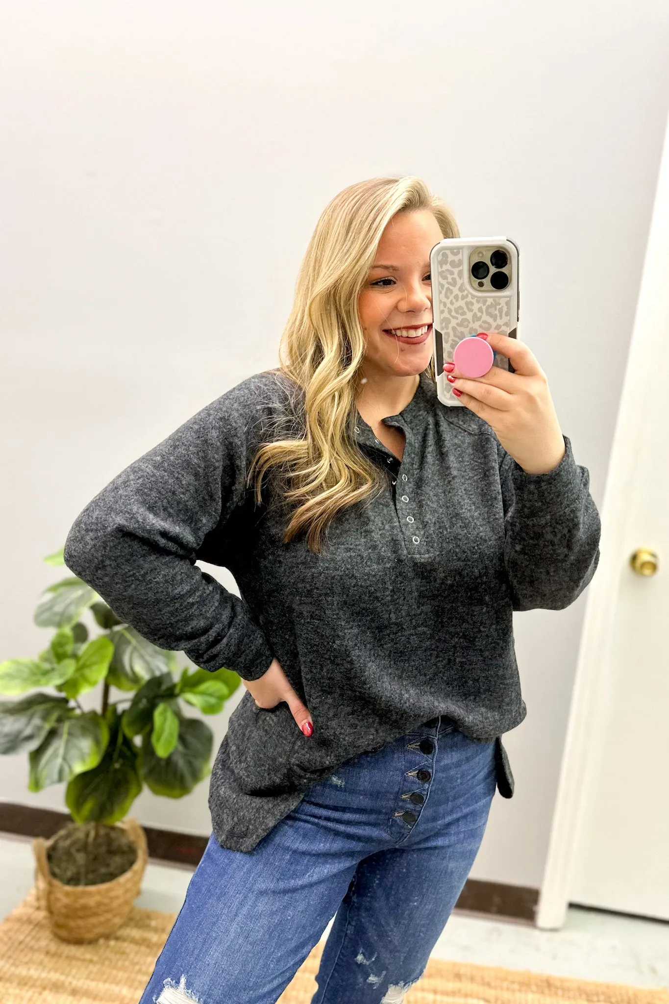Comfy Stroll Pullover Top, Black