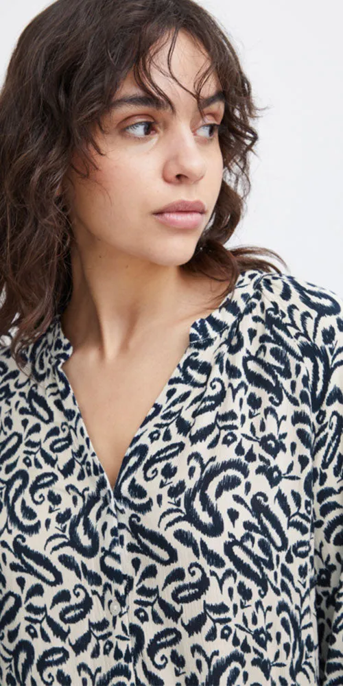 Ichi Crinkled Lightweight Shirt, navy ikat