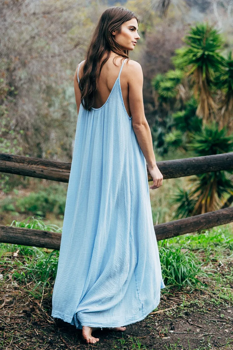 Tulum Lightweight Gauze Low Back Maxi, Cielo